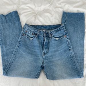 Levi’s cropped straight leg jeans